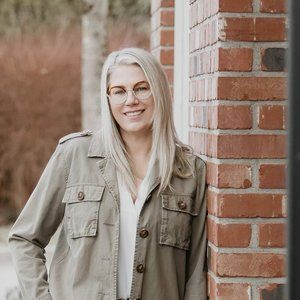 Meet your Posher, Dayna